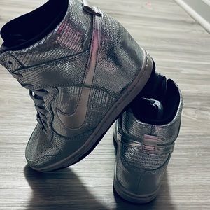 Nike hightop sneakers … Never worn in good condition.
